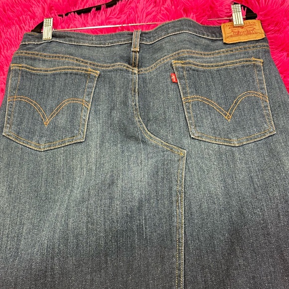 Levi's Iconic Womens Maxi Denim Skirt - Picture 2 of 5